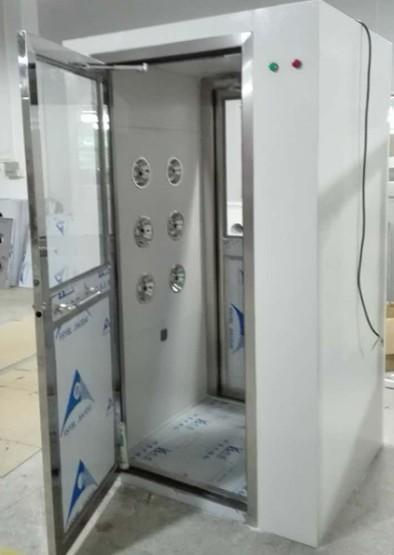 半導(dǎo)體光電子器件行業(yè)離不開(kāi)風(fēng)淋室 半導(dǎo)體光電子器件行業(yè)離不開(kāi)風(fēng)淋室